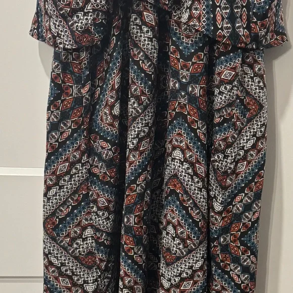 Dynamite Boho Maxi Dress Geometric Print Strappy Flowy Women’s Size L - Picture 5 of 7